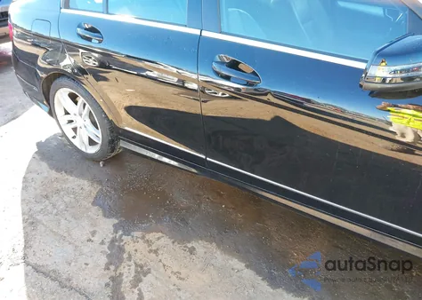 2013 Mercedes-Benz C 300 Sport 4Matic from USA, damaged, VIN WDDGF8ABXDA836626